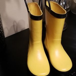 Yellow old navy rain boots